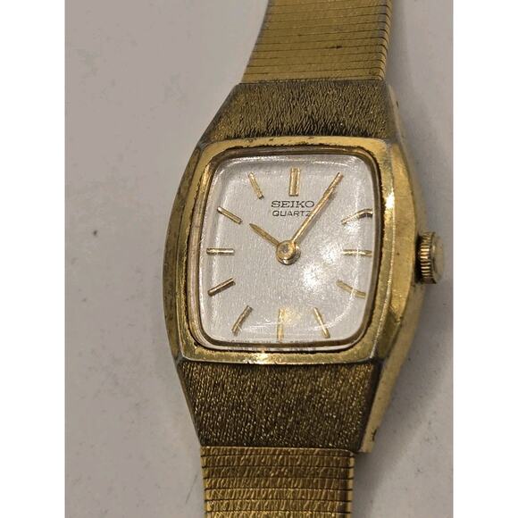 Vintage Seiko Womens Gold Tone Stainless Steel Petite 2C20-5029 Quartz Watch 6" - Picture 1 of 8